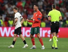 PG Soft Gaming-包含一场欧洲赛事即将上演：球队实力对决的词条