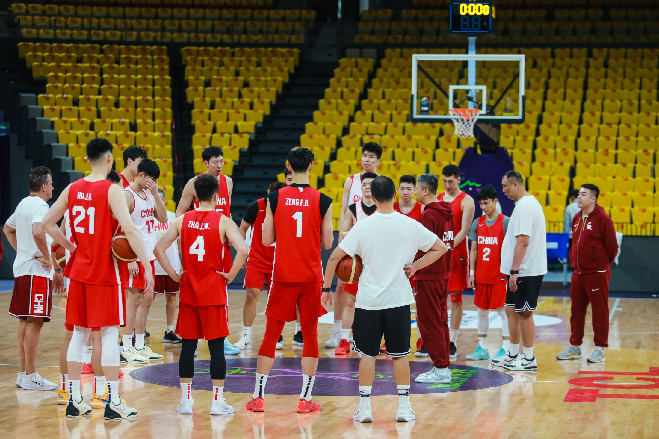 PG中国官网-篮球赛场焦点纷呈，胜负难分的简单介绍